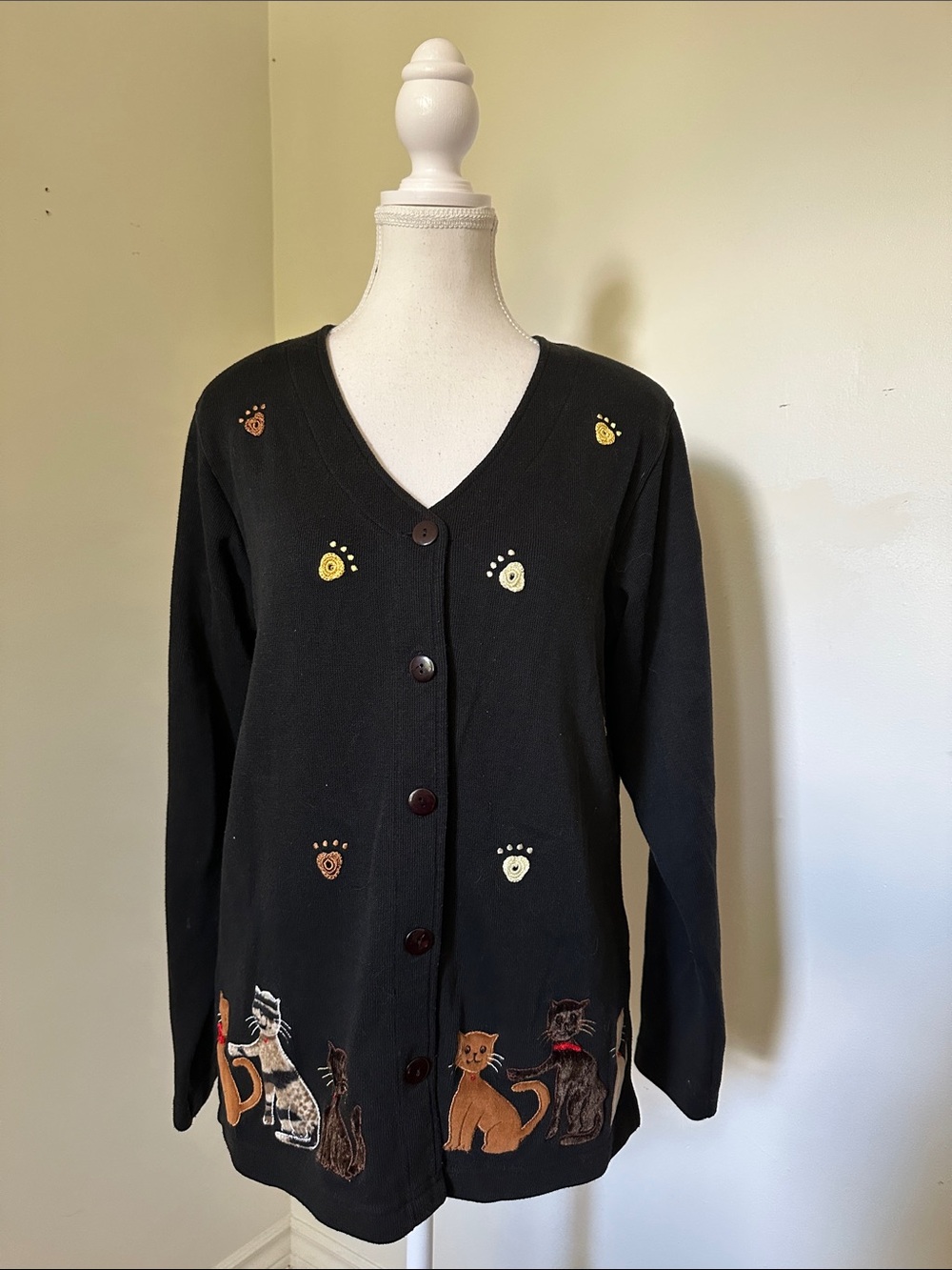 COMPLIMENTS Vintage Black Knit Cat Paw Embroidery Novelty Vneck Cardigan Small
